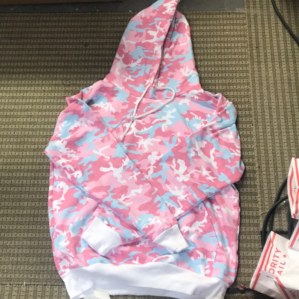 NWT KYLIE Pink Woodland Camo Hoodie Sz S/M/L/XL